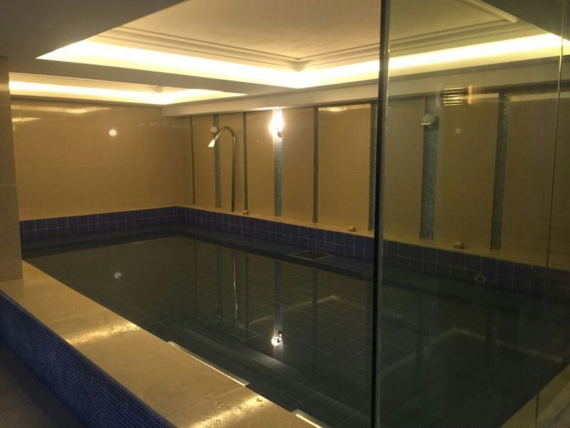 游泳池工程案例-湖北省麻城市室內游泳池